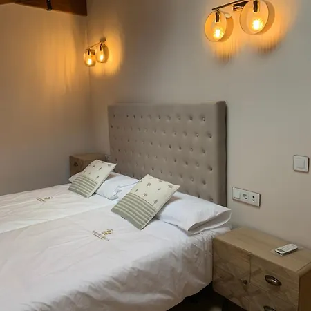 Apartamentos En El Valle Del Jerte Flores Para Angela Cabezuela Del Valle Extérieur photo